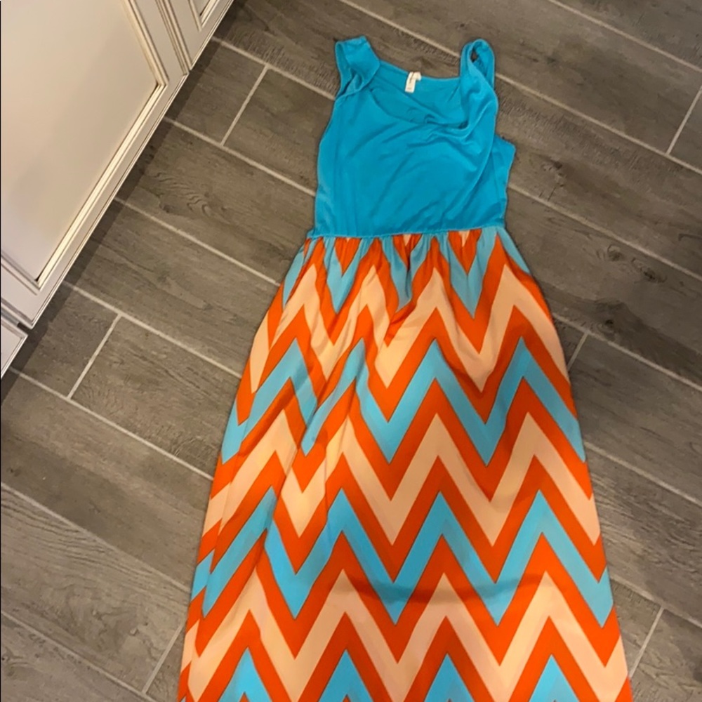 Maxi dress only worn once